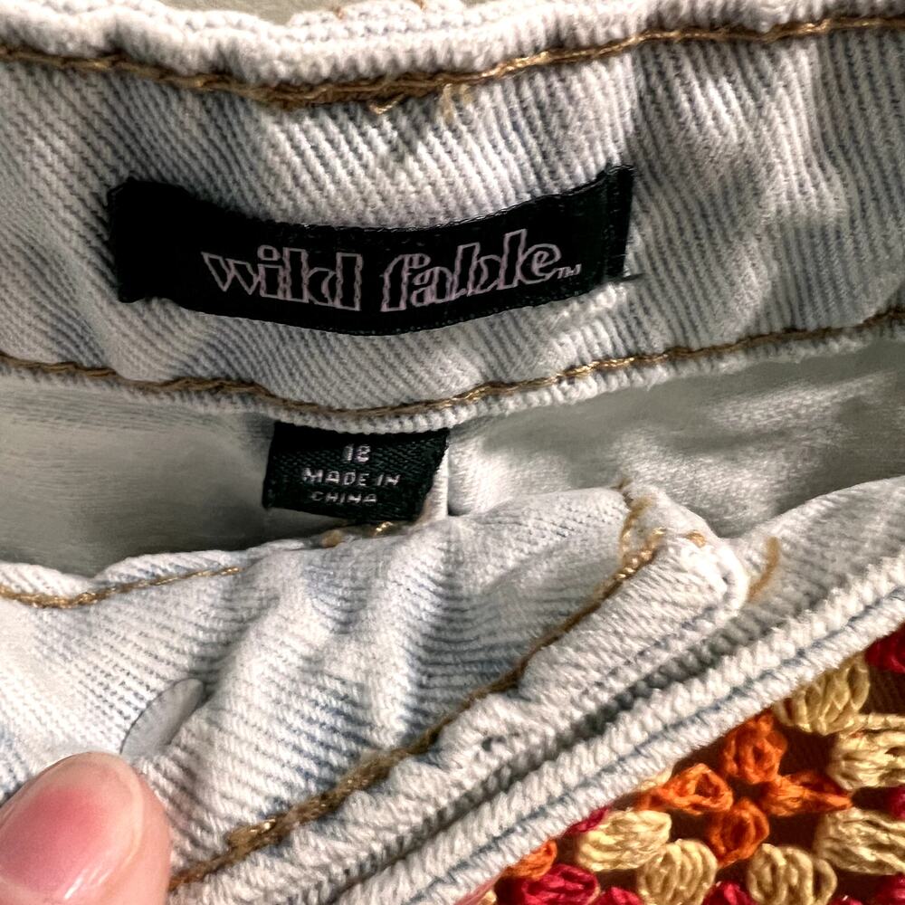 Wild Fable High Rise Cut Off Jean Shorts Crochet Front size 18 - Picture 3 of 11